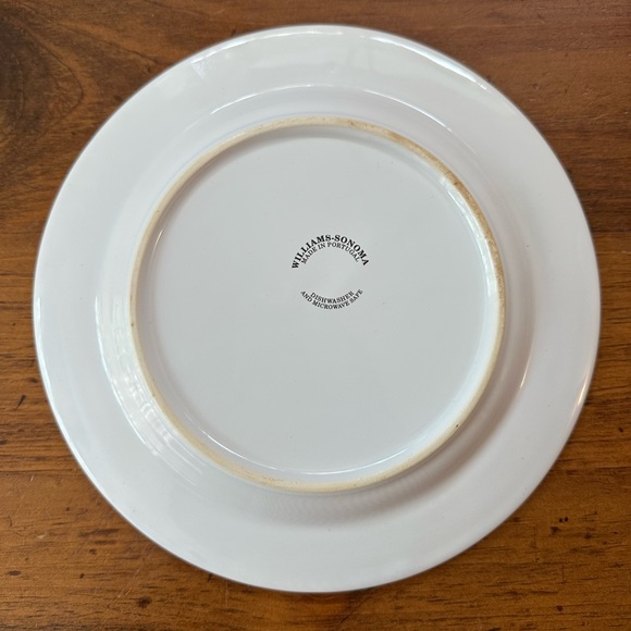 Williams Sonoma Yellow Bell Pepper 8.5" Dinner Plate White Green Yellow Portugal - Picture 2 of 5